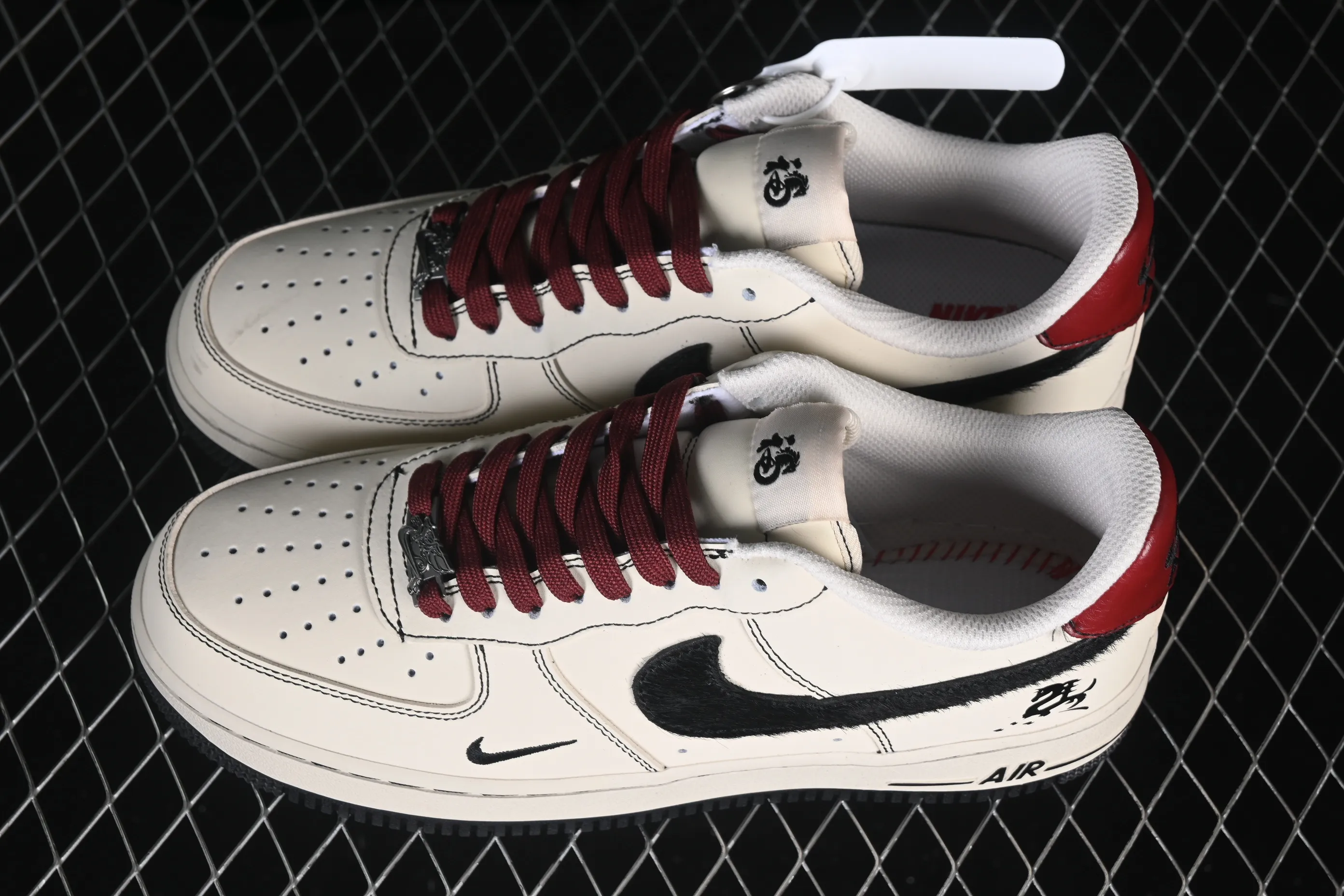 All categories Nk Air Force 1 Air Force series Nk Air Force 1 Low Air Force low-top Nike Air Force 1'07 Low Year of the Horse limited rice porcelain Yingmo Air Force 1 low-top casual sneakers IB4607-171